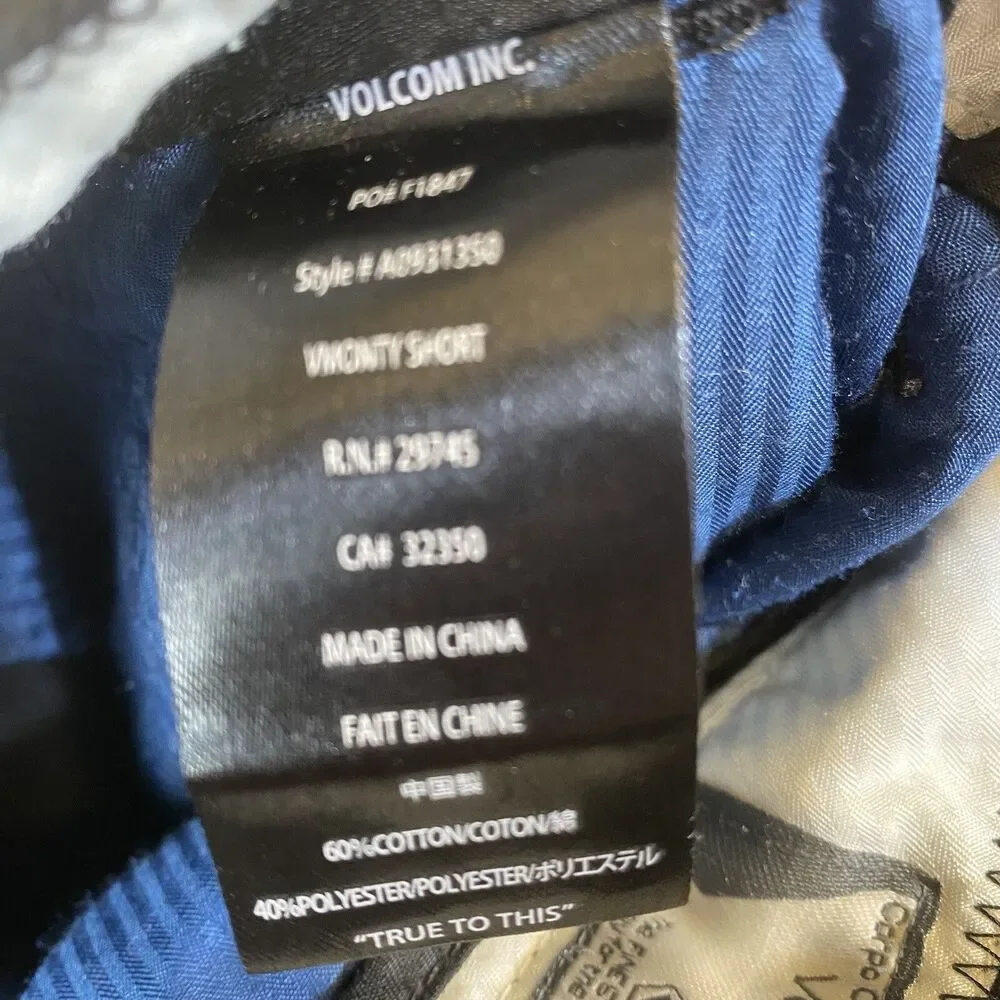 Volcom Shorts Men Size 30 Black Vmonty Chino Short
